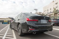 BMW 318i Luxury素人21天試駕-與BMW 318i的短暫相處 2025