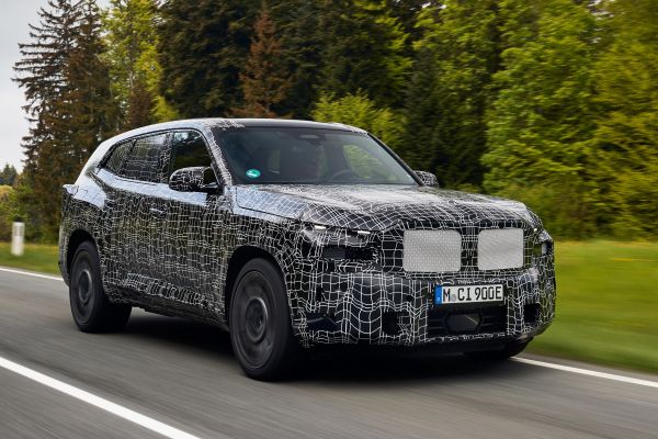 BMW XM官方秀實車！預告今年底投入量產