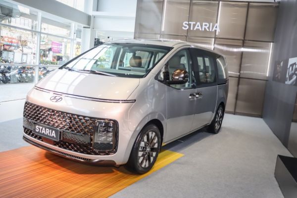 現代Staria正式開賣 149.8萬起、較預售最多降2.2萬