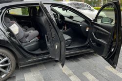 Mazda3 5D旗艦型素人21天試駕-好開又帥，其他再說 2046