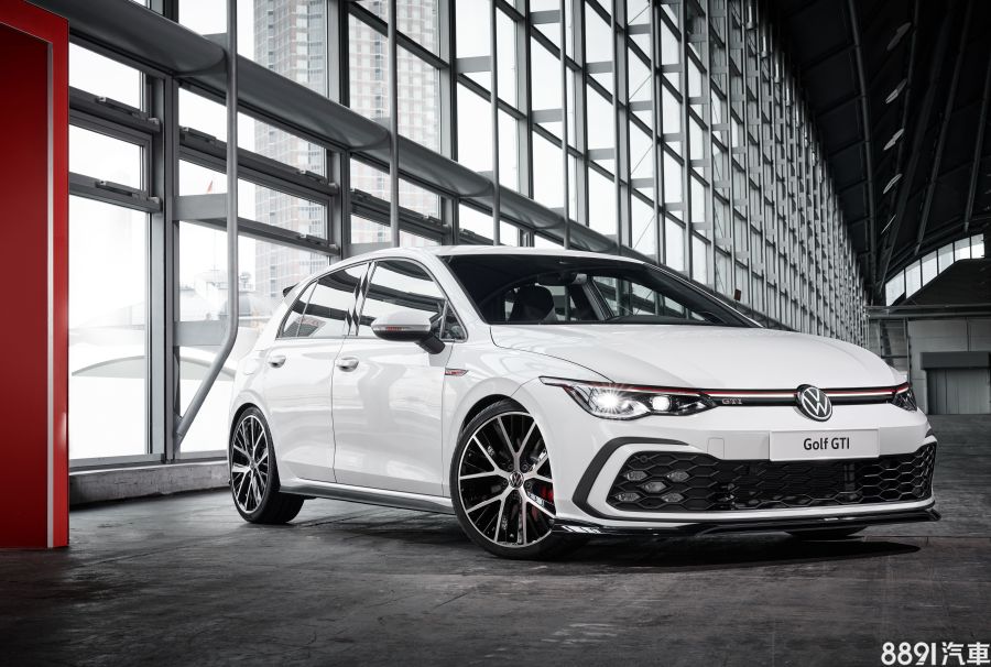 福斯2023年式Golf價格調整 限量導入GTI經典駕馭版8891汽車 福斯2023年式Golf價格調整 限量導入GTI經典駕馭版8891汽車