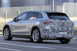 賓士Maybach EQS SUV首度曝光 先以素顏見人！？ 15326