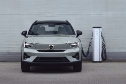 Volvo小改款XC40 Recharge規配售價曝光 179萬起新增入門款 15406