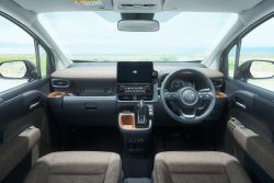 新一代Toyota Sienta發表 雙動力、TSS、10.5吋多媒體系統入列 15428
