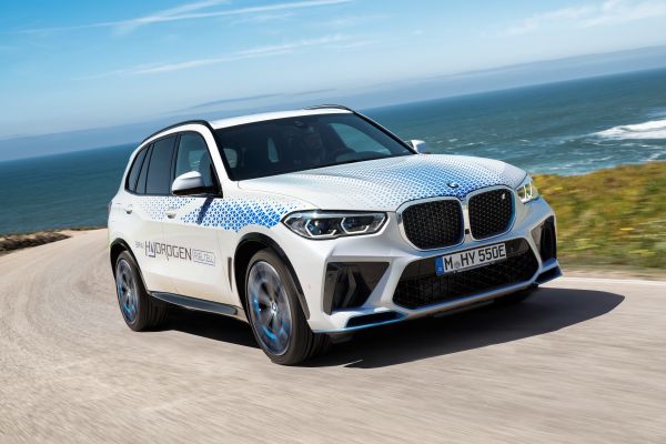 BMW與豐田技術合作 iX5 Hydrogen最快年底量產 15511