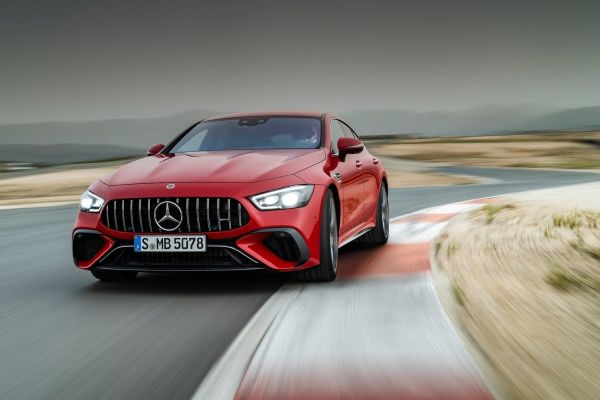 賓士AMG GT 63 S E Performance上市！F1科技加持的油電猛獸