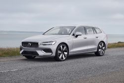 新年式Volvo V60上市 導入Google系統、入手價調漲！ 15687