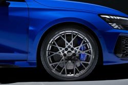 狂還要更狂！Audi限量推出300台RS 3性能版 15781