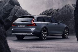 Volvo新年式V90 Cross Country國內資訊曝光 漲價、配備升級！ 15881