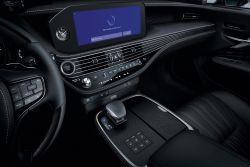 Lexus美規新年式LS發表 改款重點在車內！ 15977