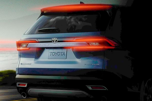 Toyota預告2/8推出全新休旅 領先兄弟車Lexus TX先登場