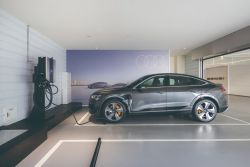 Audi北台中展示中心開幕 顧客服務量能升級 16067