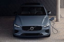 Volvo宣布召回多款T8油電車型！電能耗盡後恐無法啟動引擎 16106