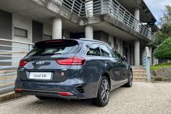 Kia小改款Ceed SW重點配備搶先看！48V輕油電上身 16355