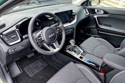 Kia小改款Ceed SW重點配備搶先看！48V輕油電上身 16355