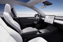 Tesla Model Y追加新車色 現貨車限時折6萬 16658