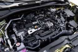 豐田美規Corolla Cross追加2.0油電動力 平均油耗17.9km/L 16671