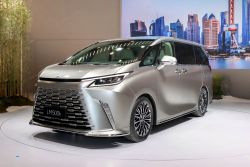 【2023上海車展】新一代Lexus LM現場看！首度新增六座車型 16726