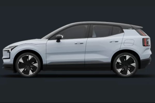 Volvo EX30實車照曝光？分離式尾燈很特別