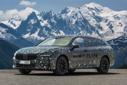Skoda大改款Superb部分資訊公開 預告11月發表 17255