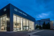 JLR升級服務量能 全新桃園據點開幕