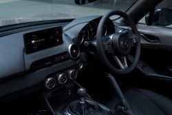 Mazda MX-5二度小改款 新增ACC與大螢幕！ 17673