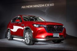 Mazda CX-60實車貼身近賞 四車型預售120萬起 17692