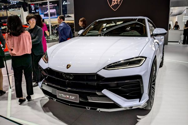 【2024北京車展】藍寶堅尼Urus SE首秀！800匹PHEV休旅 台灣7月上市