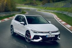 福斯Golf GTI Clubsport小改款發表 出力300hp、設定更競技 18766