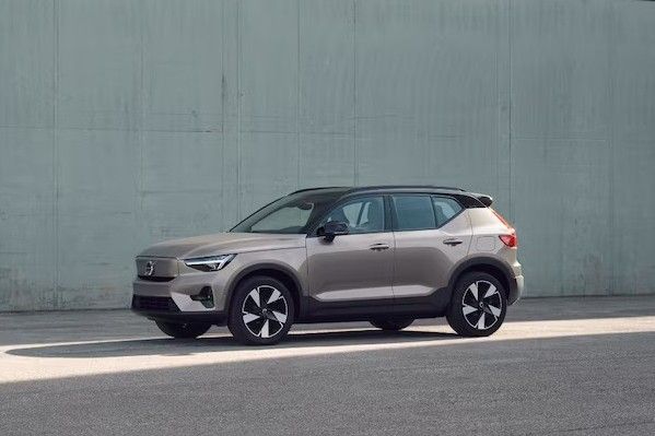 Volvo EX40、EC40新年式191萬起預售 11月購車優惠同步上線
