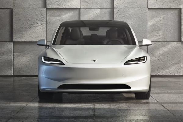 Model 3熱銷原因？科技新貴：電車界的iPhone，用過就回不去！