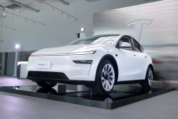 Tesla小改款Model Y台灣亮相 貼身近賞實際變化 20089