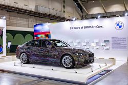攜手台北當代藝術博覽會 BMW Art Car台灣聯名創作首度登場 20127