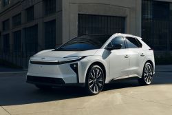 美規Toyota bZ4X小改款更名為bZ 續航與輸出都提升！ 20145