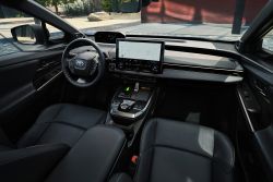 美規Toyota bZ4X小改款更名為bZ 續航與輸出都提升！ 20145
