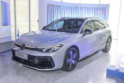 福斯Passat Variant回來啦！三車型157.8萬起正式上市 20173