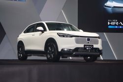 小改款Honda HR-V初亮相 4車型預售79.9萬起 20218