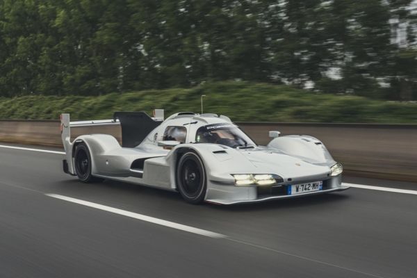 Porsche 963 RSP從賽道駛向公路 致敬經典917賽車 20274