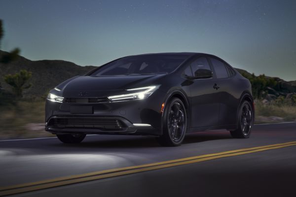 美規豐田Prius PHEV特別版上市 全車黑化就是帥！ 20287