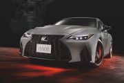 Lexus IS汽油動力預告11月停產 300h暫不受影響