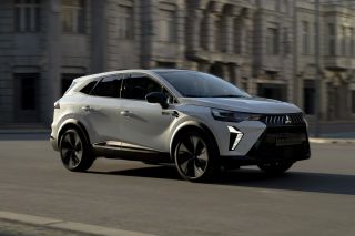 三菱全新小休旅Grandis亮相 車長4.4米、油電動力很適合台灣！