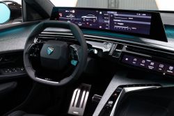 Peugeot 308小改款路試中！動力革新、大螢幕上身？ 20371