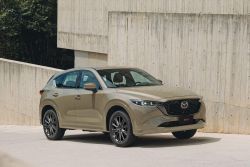 8月入主Mazda CX-5享最高7年保固 試乘送限量品牌托特包 20490