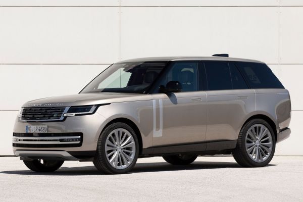Land Rover Range Rover召回改正！後視攝影機有滲水疑慮 20549