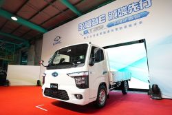 中華汽車攜手台灣供應商共同開發　3.5噸電動商用車ET35下線 20600