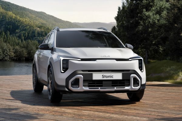 新一代Kia Stonic「登大人」！外觀大轉型、雙12.3吋螢幕上身 20639