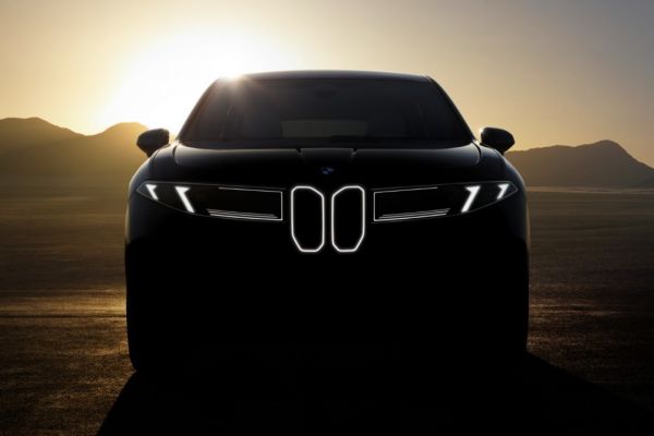 【2025慕尼黑車展】BMW iX3釋預告 發光「鼻孔」縮小了！？ 20655