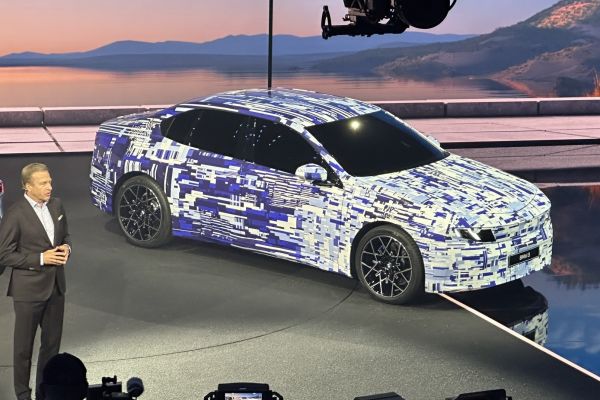 【2025慕尼黑車展】電動3系列！BMW i3預告明年發表 20686