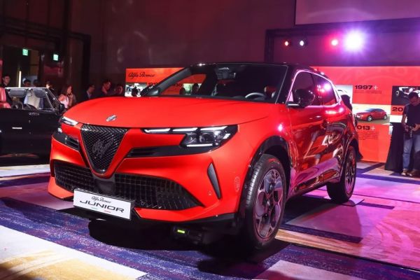 保發中心曝Alfa Romeo Junior規格！1.2 P2 Hybrid、182.7萬起？ 20722