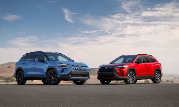 美規豐田Corolla Cross小改上市 汽油與油電造型大不同！ 20772